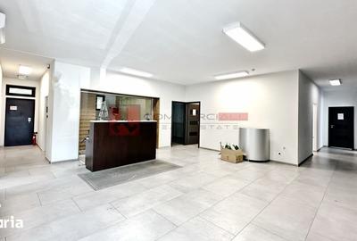 Spațiu comercial, de 240 mp, în Centrul Civic