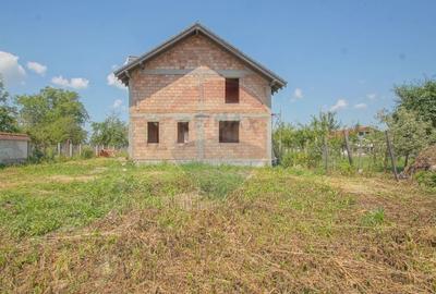 Teren Construcții intravilan de 755 mp, în Cristian - 3