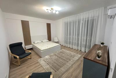 Garsonieră decomandată în Central