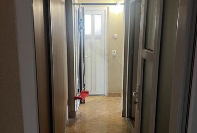 Apartament cu 3 camere nedecomandat în Central