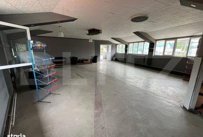 Spațiu comercial, de 220 mp, în Teiș
