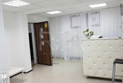 Apartament cu 4 camere decomandat în Cotroceni