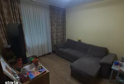 Apartament cu 2 camere decomandat în Tei