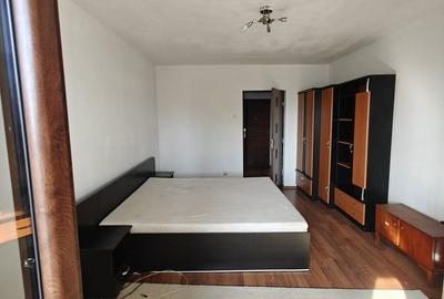 Apartament cu 2 camere decomandat în Nicolina - 2