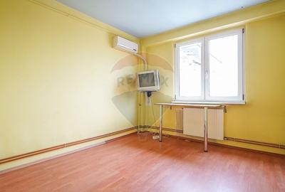 Apartament cu 3 camere circular în Astra - 11