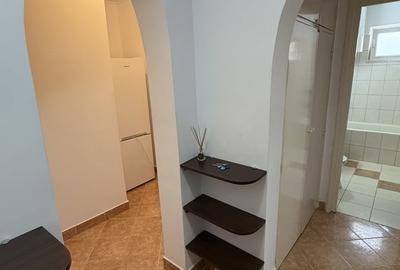 Garsonieră semidecomandată în Mihai Bravu