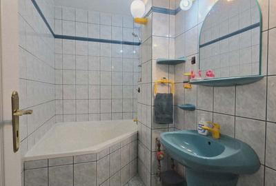 Apartament cu 3 camere în Decebal - 4