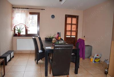 Casă cu 4 camere cu Teren 3300 Mp în Uileacu de Munte - 1