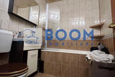 Apartament cu 3 camere în Traian