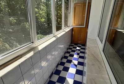 Apartament decomandat în Drumul Taberei