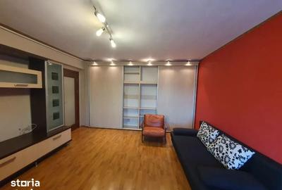 Apartament cu 3 camere decomandat în Militari