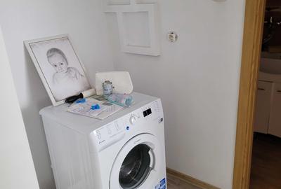 Apartament cu 2 camere semidecomandat în Ostroveni