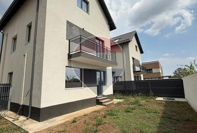 Casă cu 5 camere cu Teren 300 Mp în Central