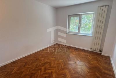 Apartament cu 4 camere decomandat în Crângași - 10