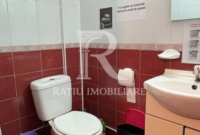 Spațiu comercial, de 50 mp, în Central