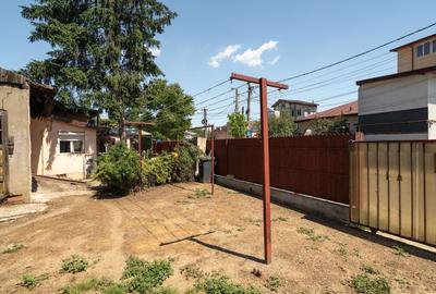 Casă individuală cu 3 camere cu Canalizare în Eroii Revoluției