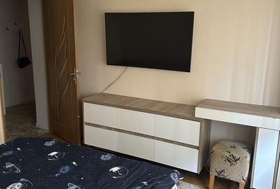 Apartament cu 2 camere decomandat în Soarelui