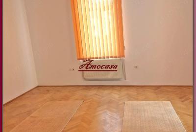 Casă cu 4 camere în Central - 7