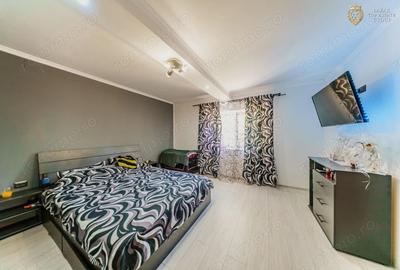 Casă cu 3 camere cu Teren 2880 Mp în Zărand