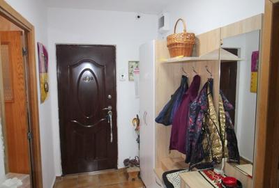 Apartament cu 4 camere decomandat în Ștefan cel Mare
