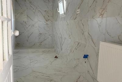 Casă cu 5 camere cu Teren 800 Mp în Central
