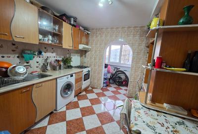 Apartament cu 2 camere decomandat în Baba Novac - 6