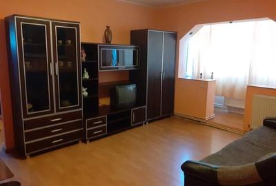 Apartament cu 2 camere semidecomandat în Alexandru cel Bun
