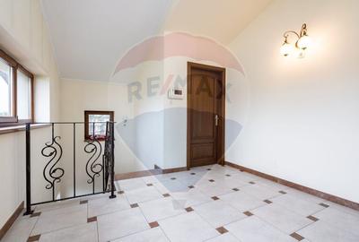 Casă individuală cu 11 camere cu Canalizare în Dămăroaia - 22
