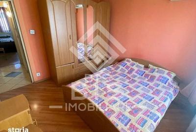 Apartament cu 4 camere în Independenței
