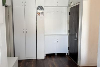 Apartament cu 3 camere semidecomandat în Decebal - 1
