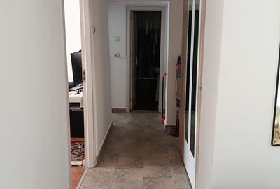 Apartament cu 3 camere în Titulescu