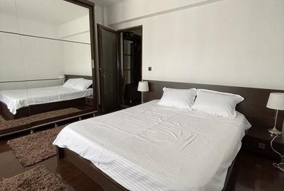 Apartament cu 3 camere semidecomandat în Central - 4