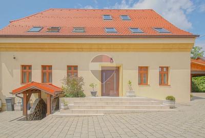 Casă individuală cu 8 camere cu Piscina în Baciu