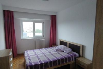 Apartament cu 3 camere decomandat în Tomis III - 18