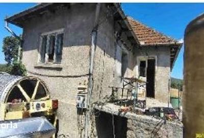 Casă cu 4 camere cu Teren 8266 Mp în Bogdand
