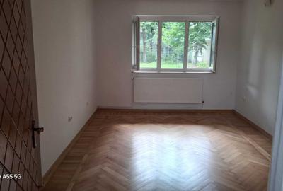 Apartament cu 2 camere decomandat în Exterior Vest - 1