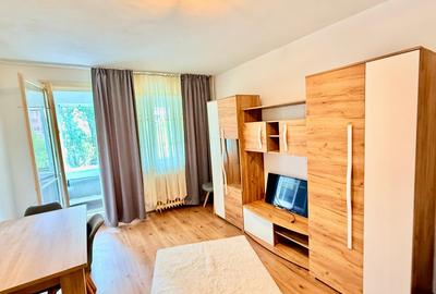 Apartament cu 2 camere decomandat în Titan