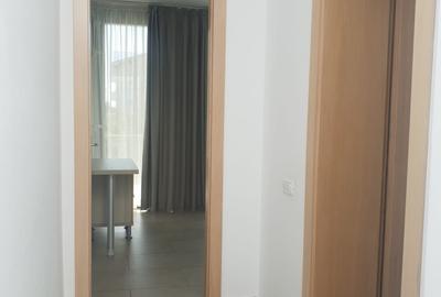 Casă cu 8 camere cu Canalizare în Central - 4