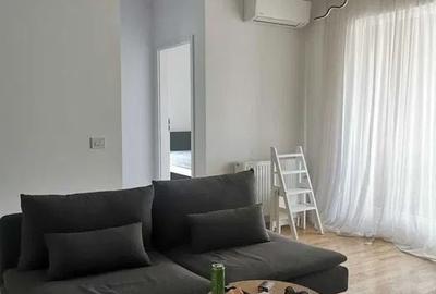 Apartament cu 2 camere semidecomandat în Jiului