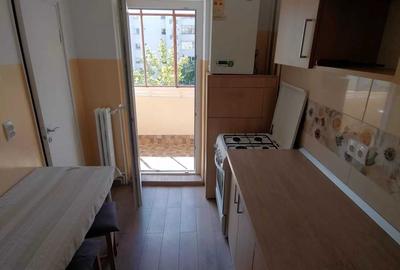 Apartament cu 2 camere decomandat în Florești