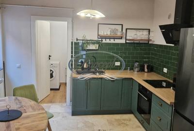 Apartament cu 4 camere semidecomandat, mobilat în Mărăști
