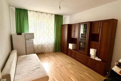 Apartament cu 2 camere decomandat în Centrul Civic