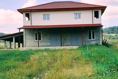 Spațiu industrial, 600 mp în Oncești