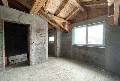 Duplex cu 4 camere cu Canalizare în Moșnița Nouă - 7