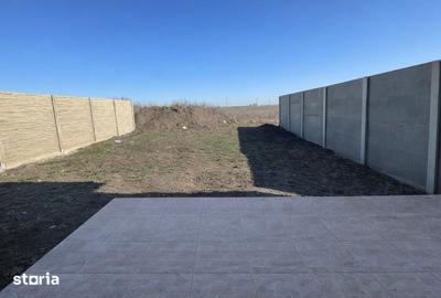 Casă cu 4 camere cu Teren 370 Mp în Ronaț - 2
