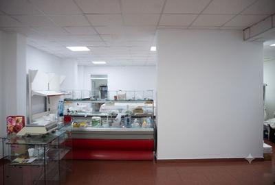 Spațiu comercial, de 200 mp, în Central - 7