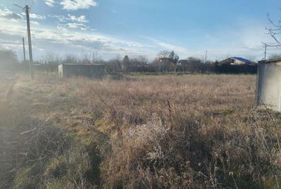 Teren de 1056 mp, în Sinești - 9