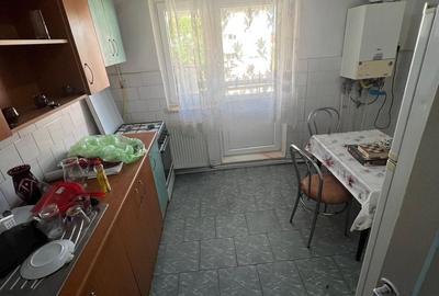 Apartament cu 2 camere decomandat în Carpați 2