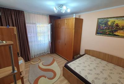 Garsonieră decomandată în Gorjului