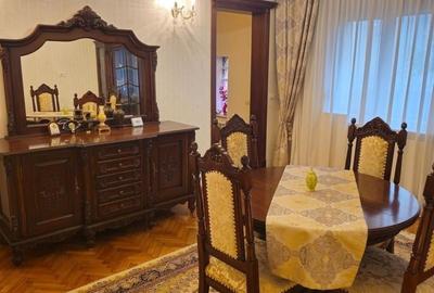Casă individuală cu 5 camere cu Teren 217 Mp în P-ța Unirii - 2